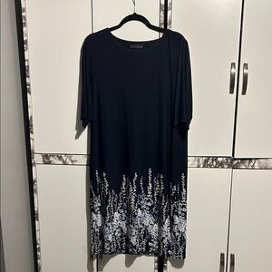 Karin Stevens Navy and White Floral Dress
